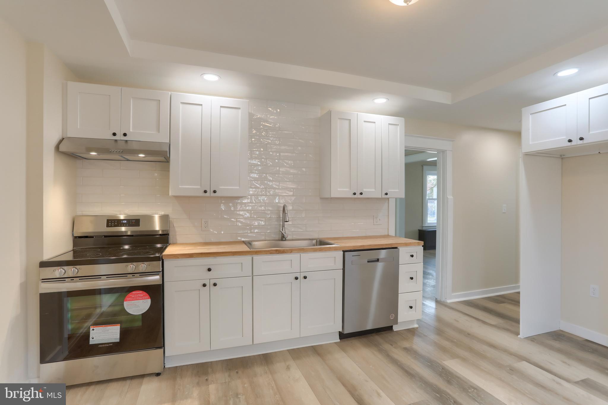 25 E PERSHING AVENUE