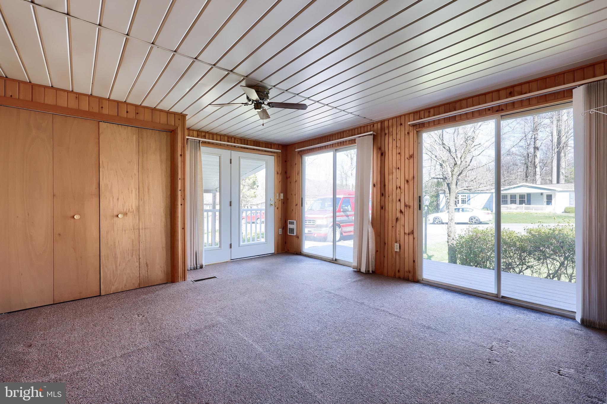419 MAPLE AVENUE