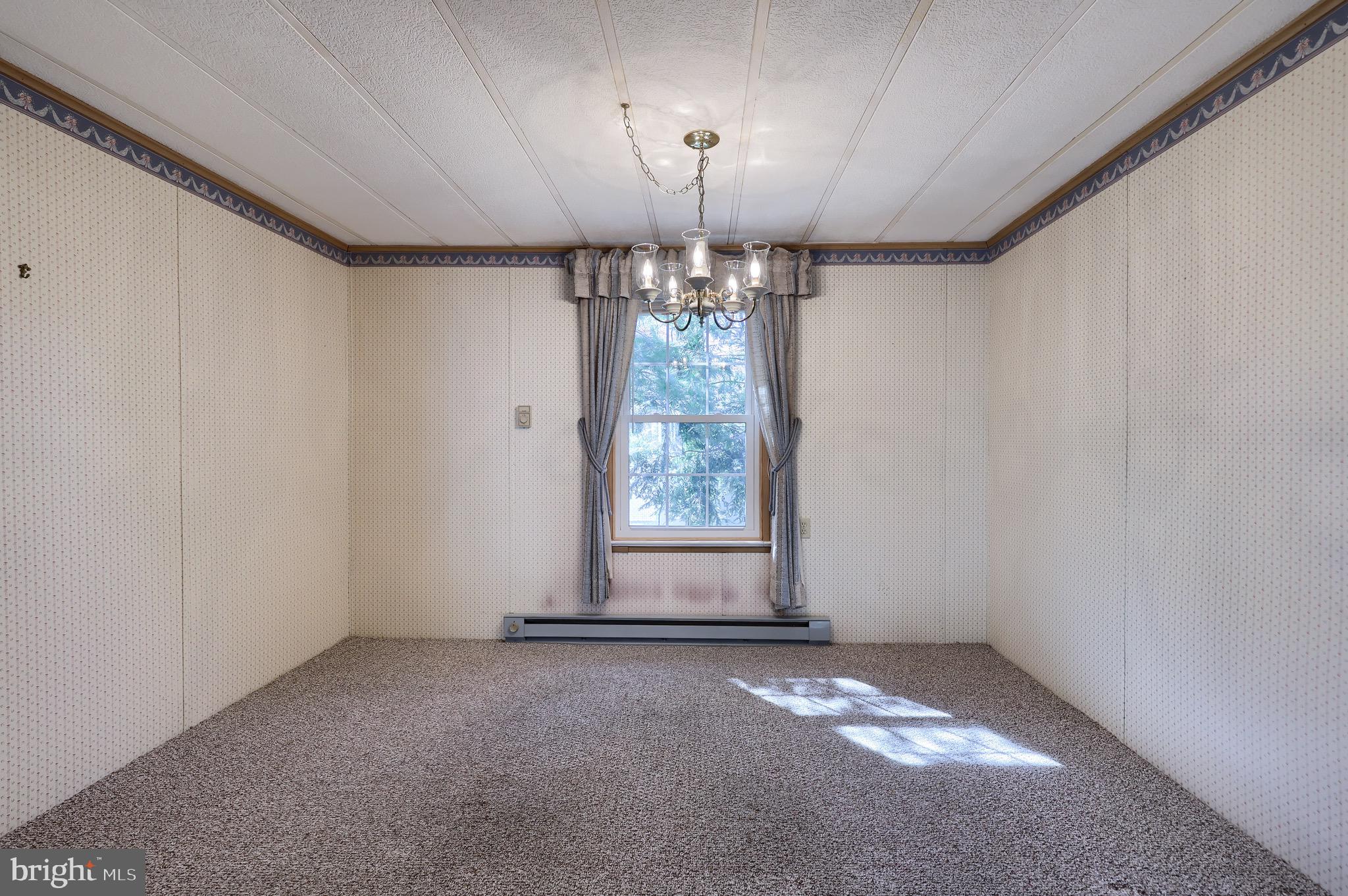 419 MAPLE AVENUE