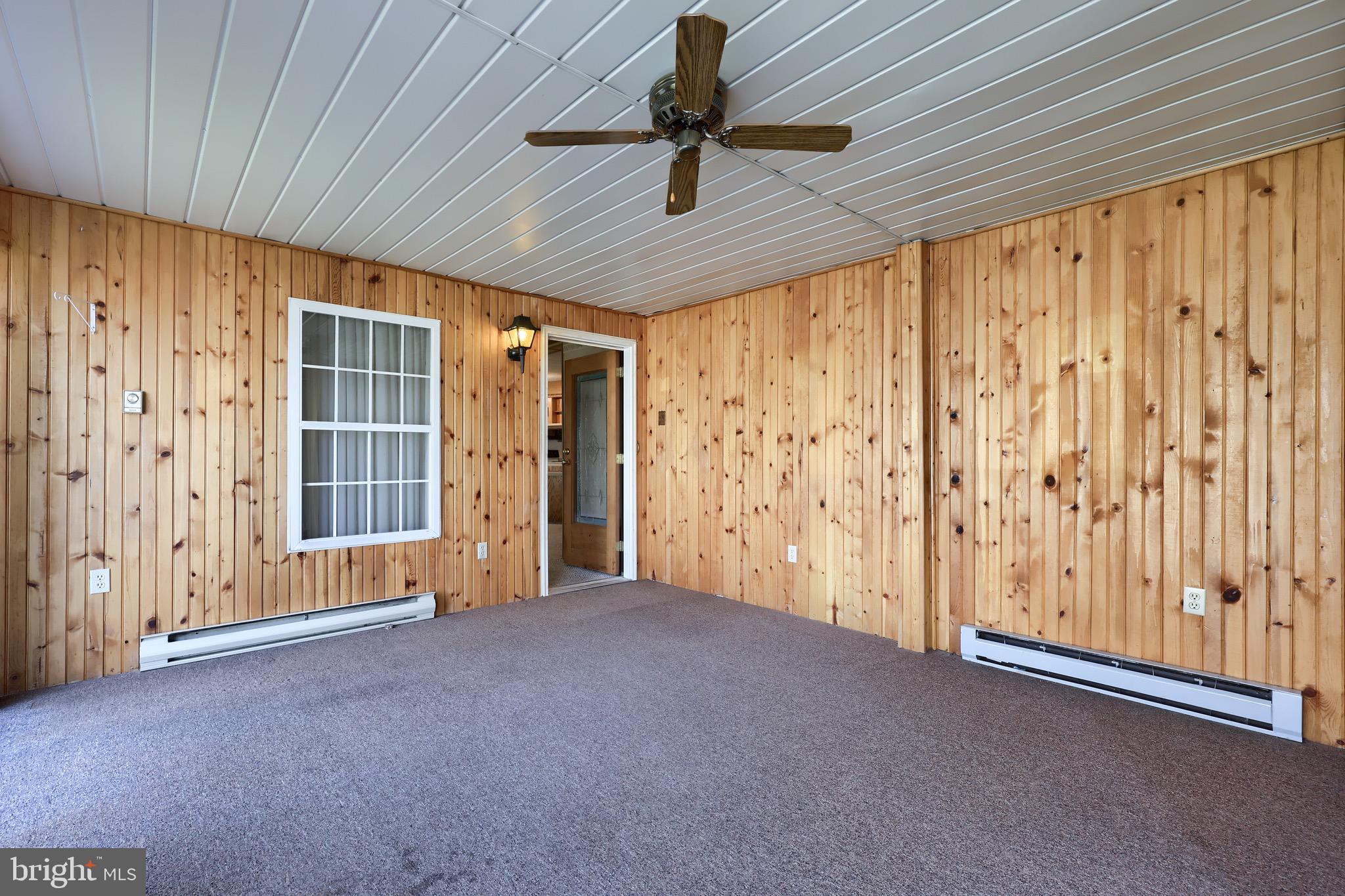 419 MAPLE AVENUE