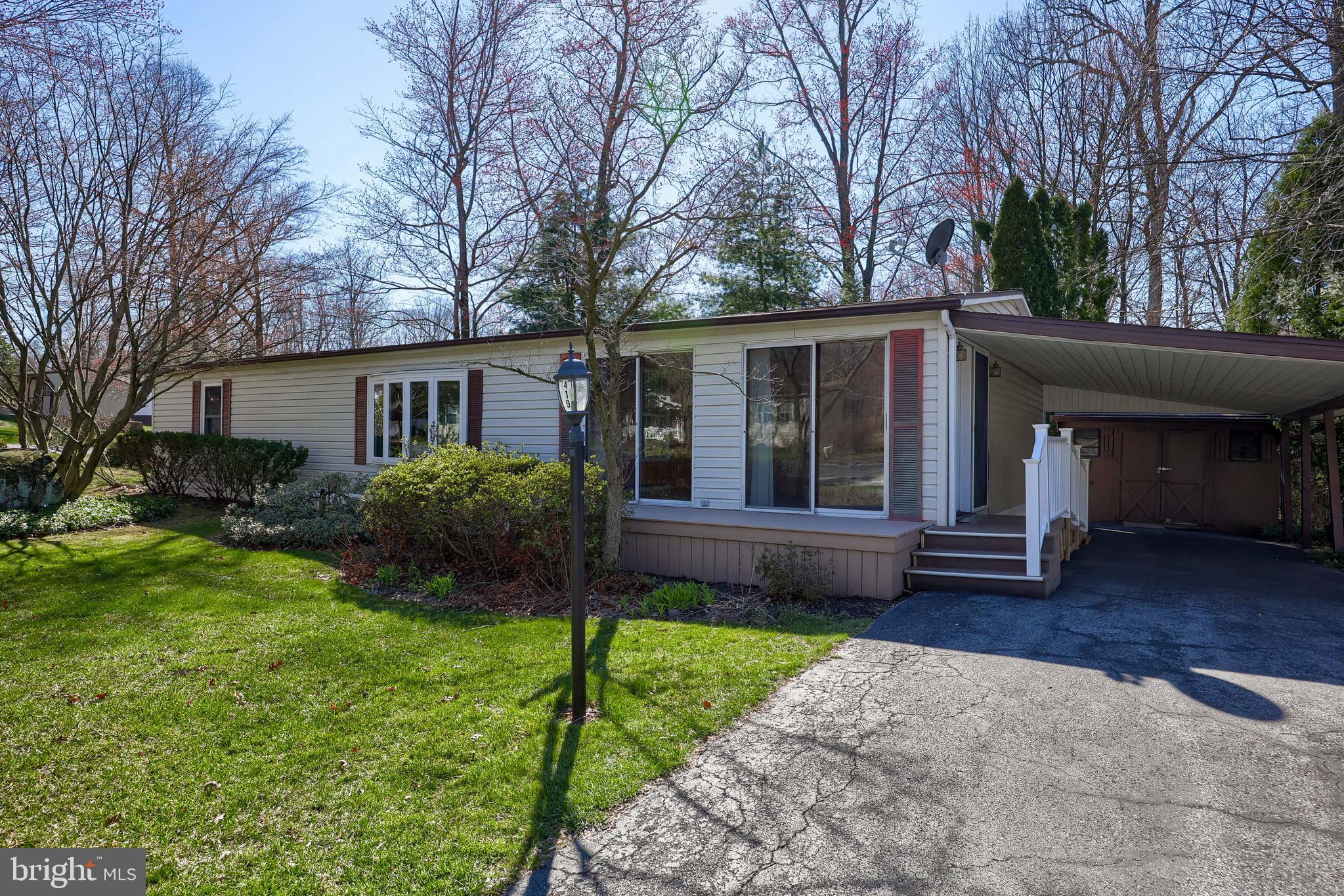 419 MAPLE AVENUE