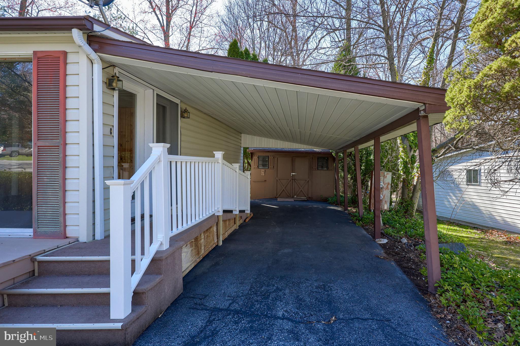 419 MAPLE AVENUE