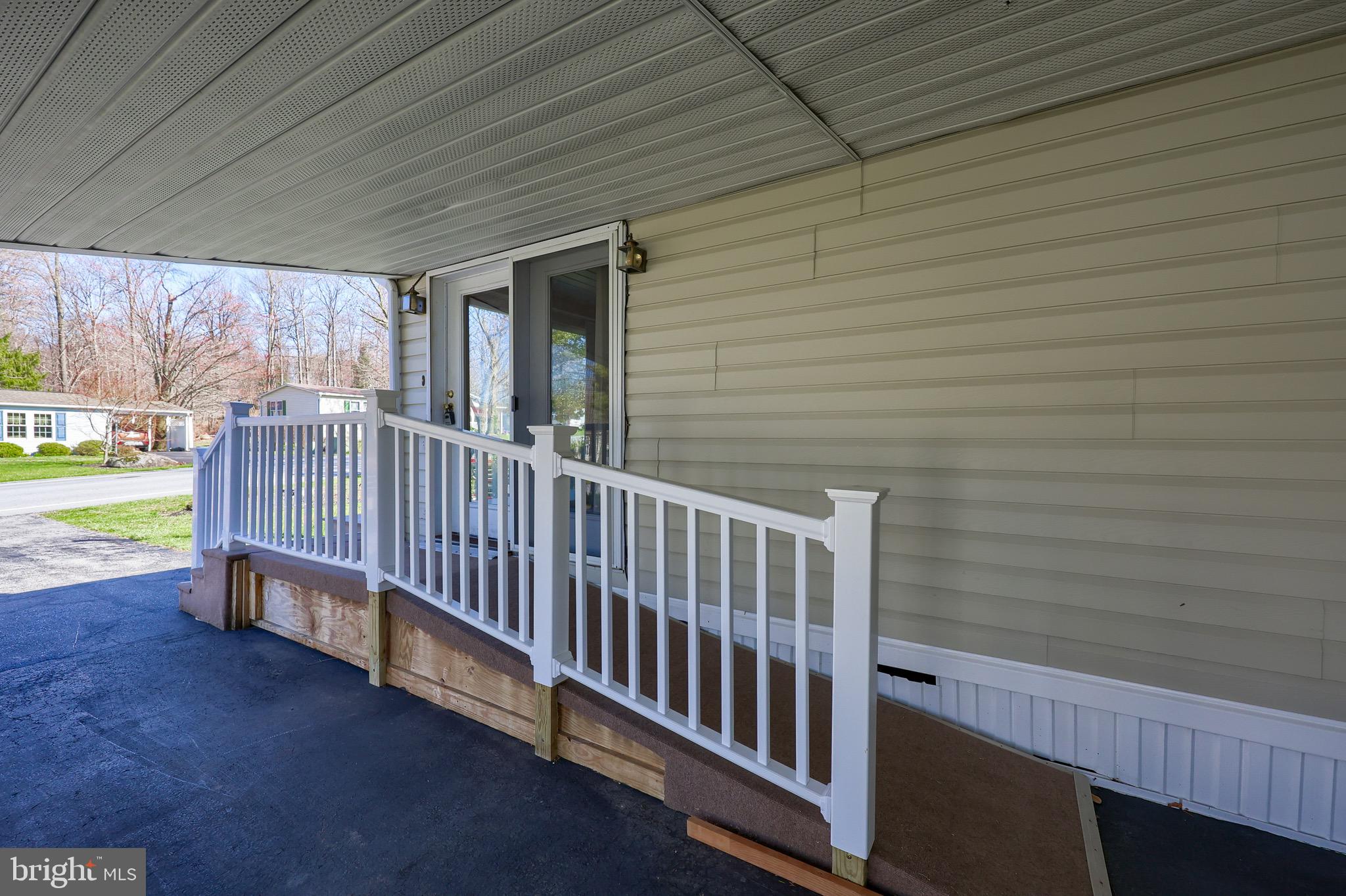 419 MAPLE AVENUE