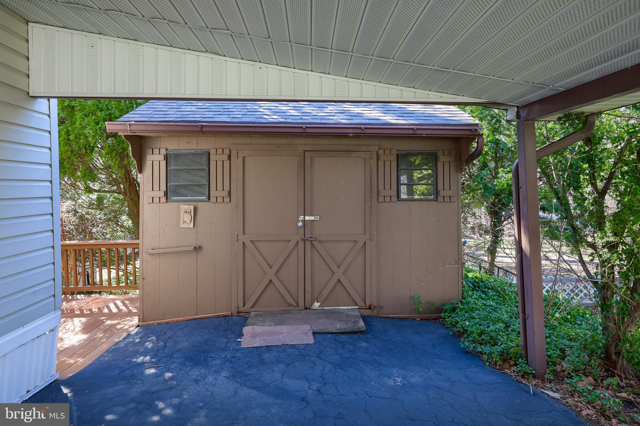 419 MAPLE AVENUE