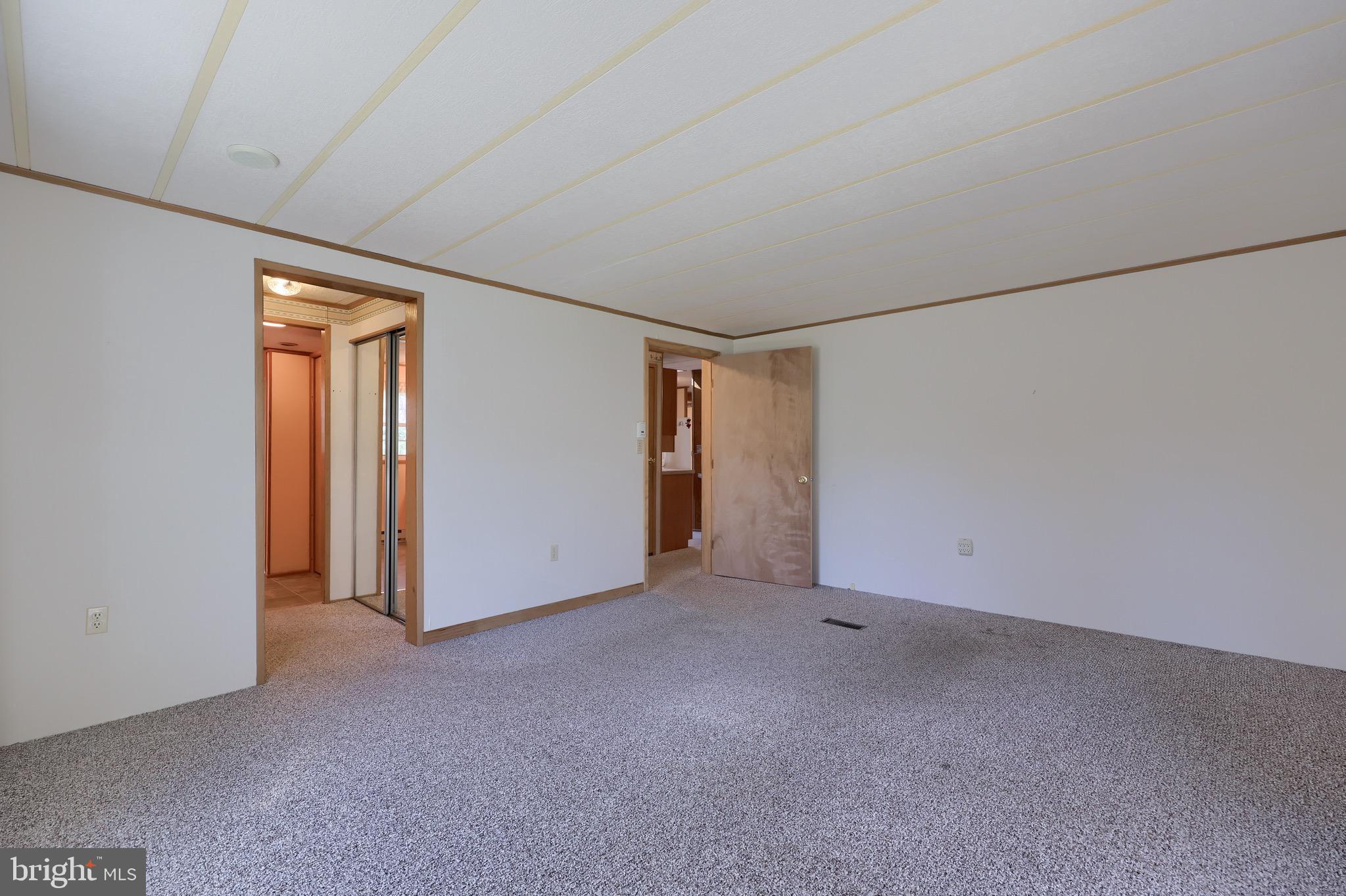 419 MAPLE AVENUE