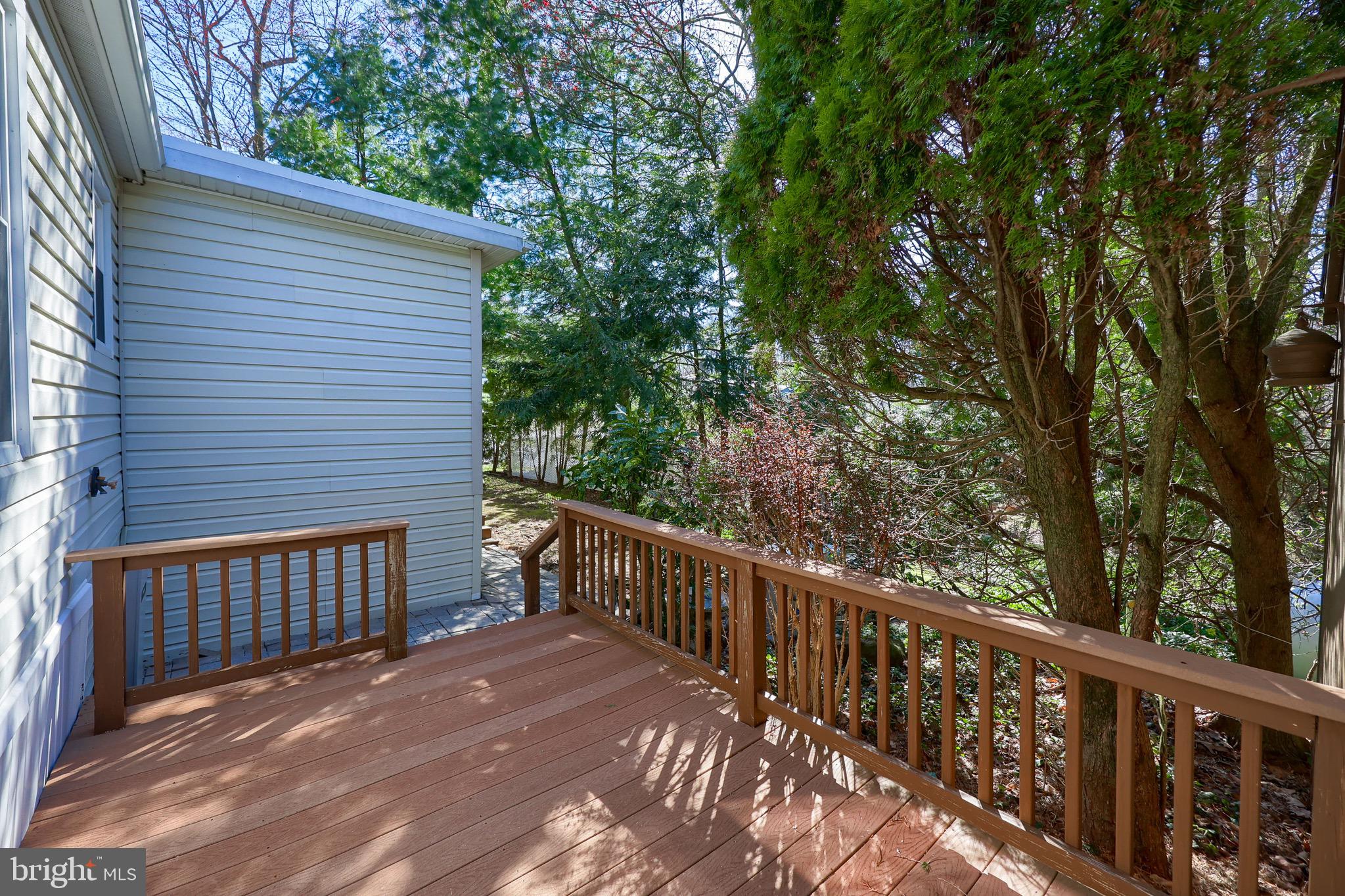 419 MAPLE AVENUE