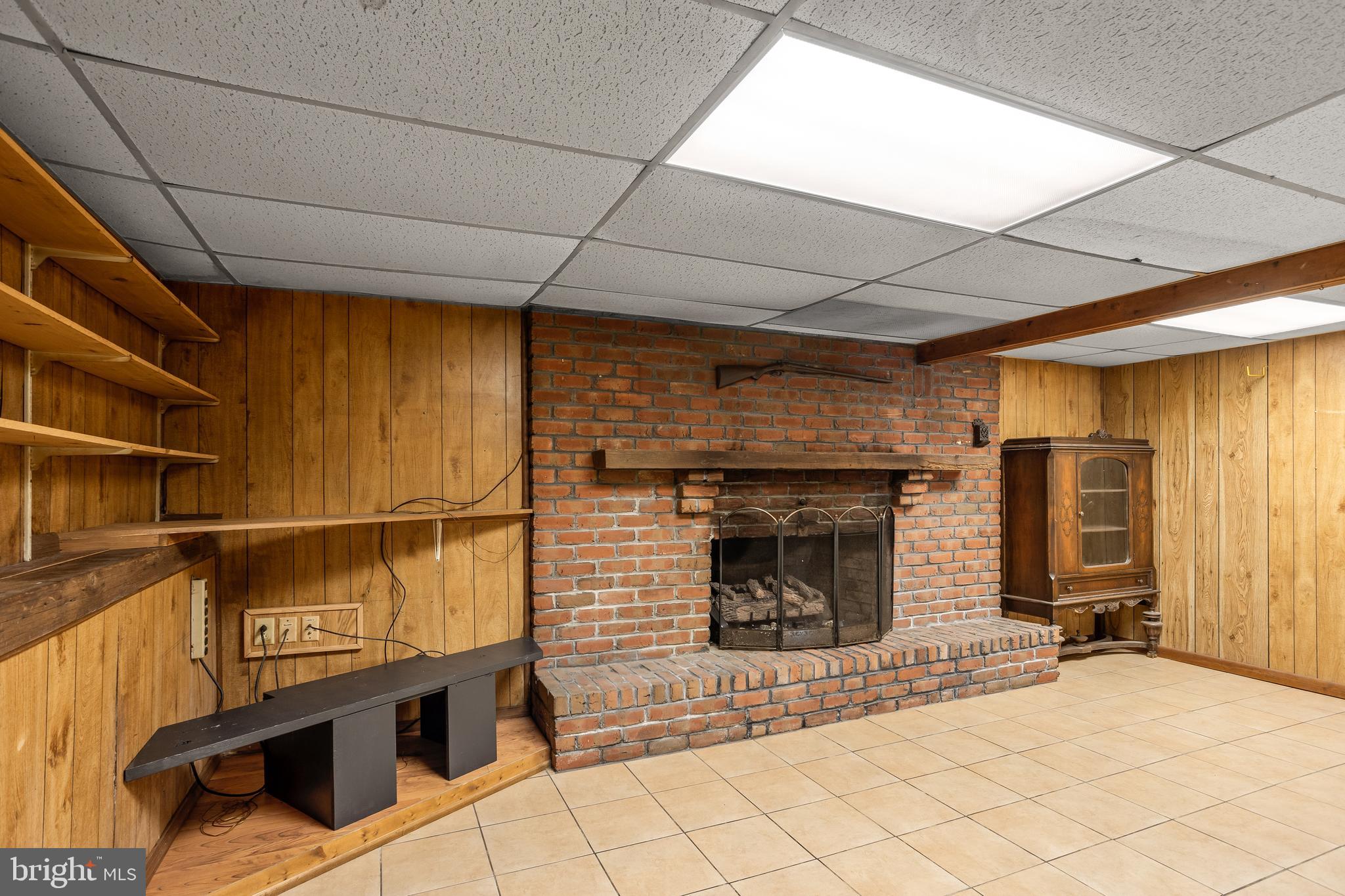 913 PINE GROVE ROAD