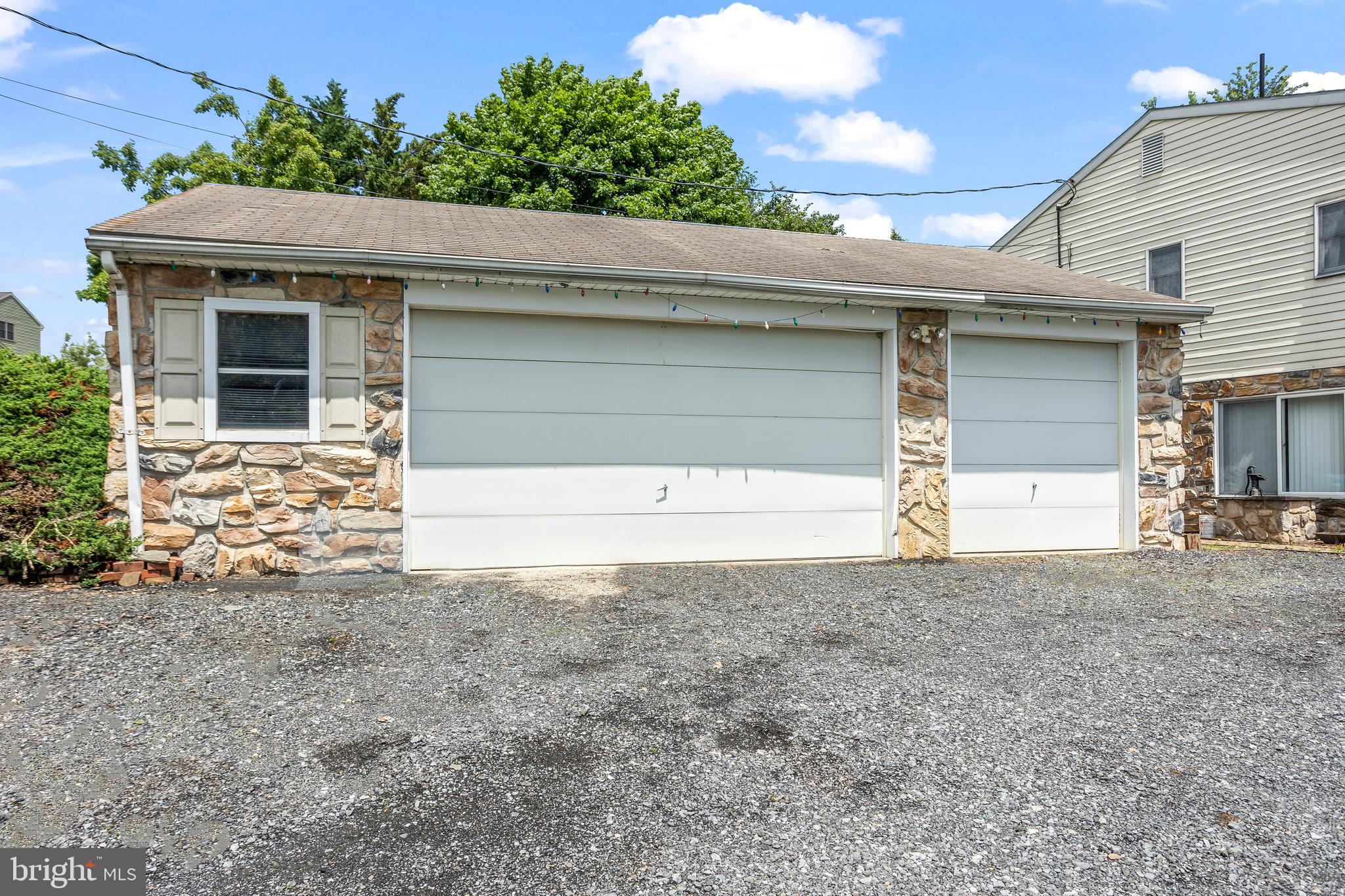 913 PINE GROVE ROAD