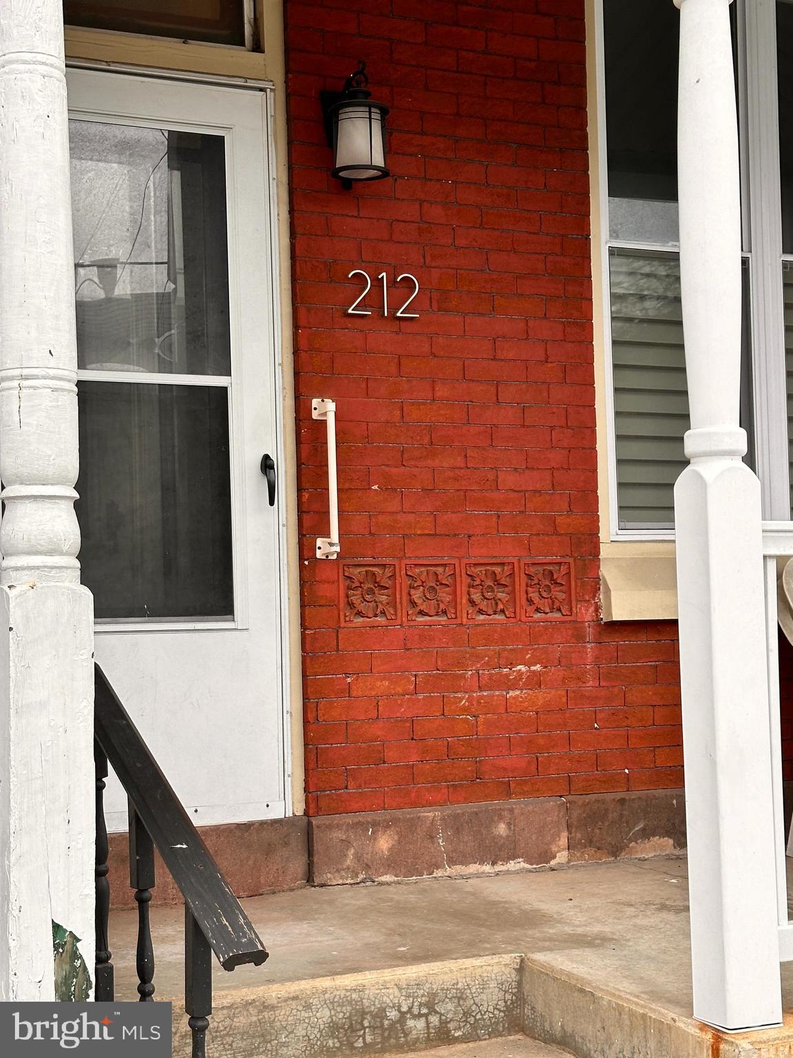 212 CHESTNUT STREET