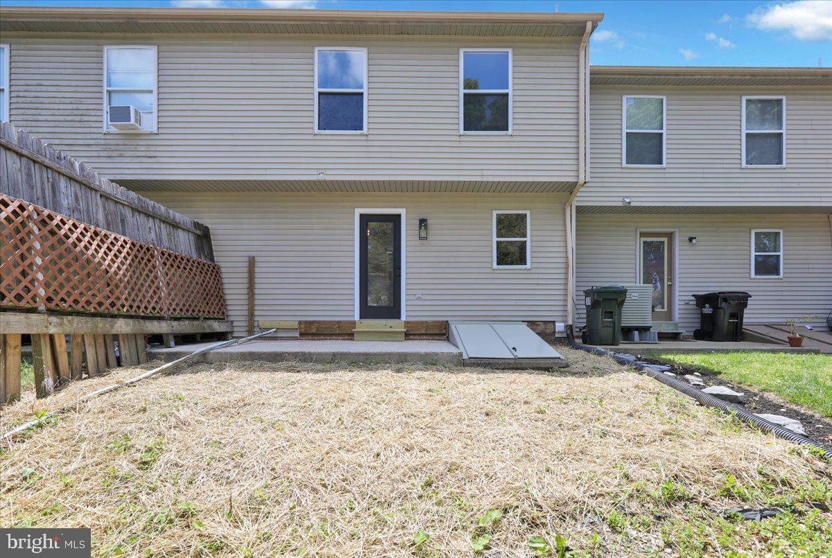 43 TIFFANY LANE
