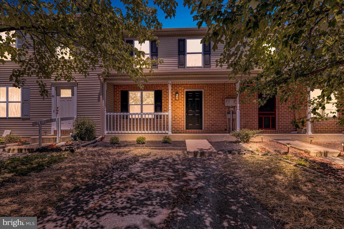 43 TIFFANY LANE