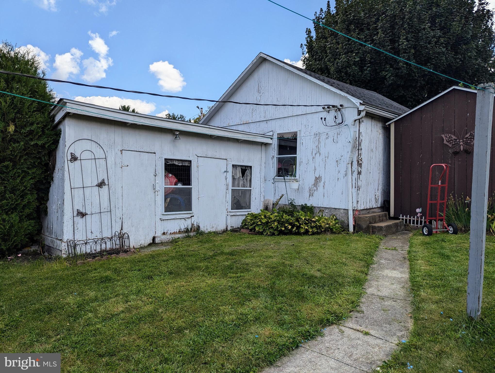 114 S PARK STREET