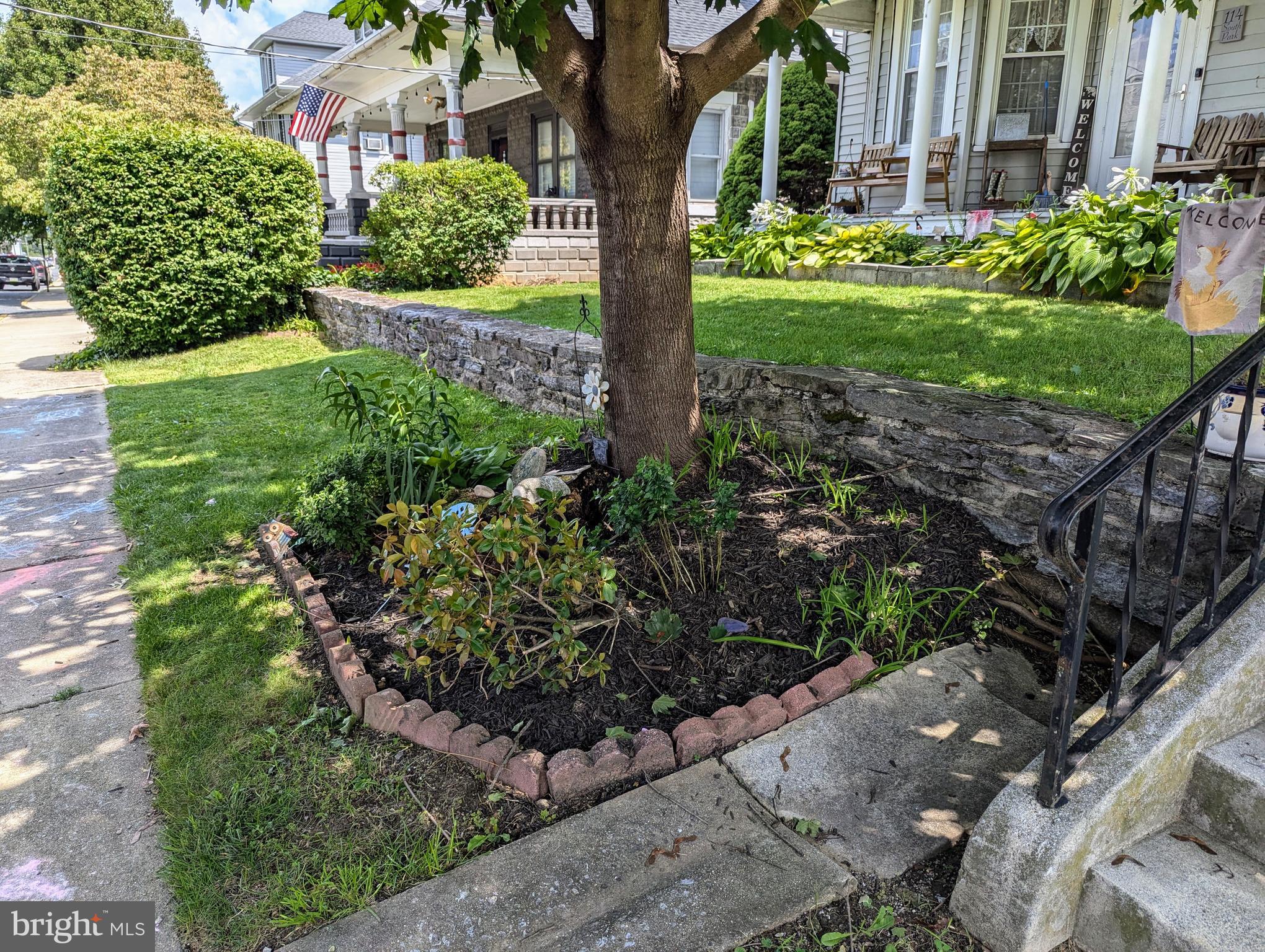 114 S PARK STREET