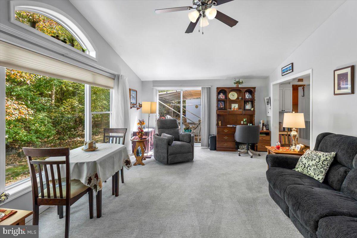 1054 HEMLOCK CIRCLE