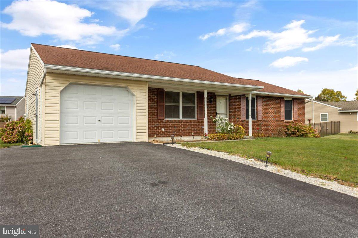 104 EDGEMONT LANE