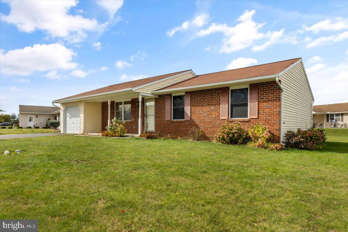 104 EDGEMONT LANE