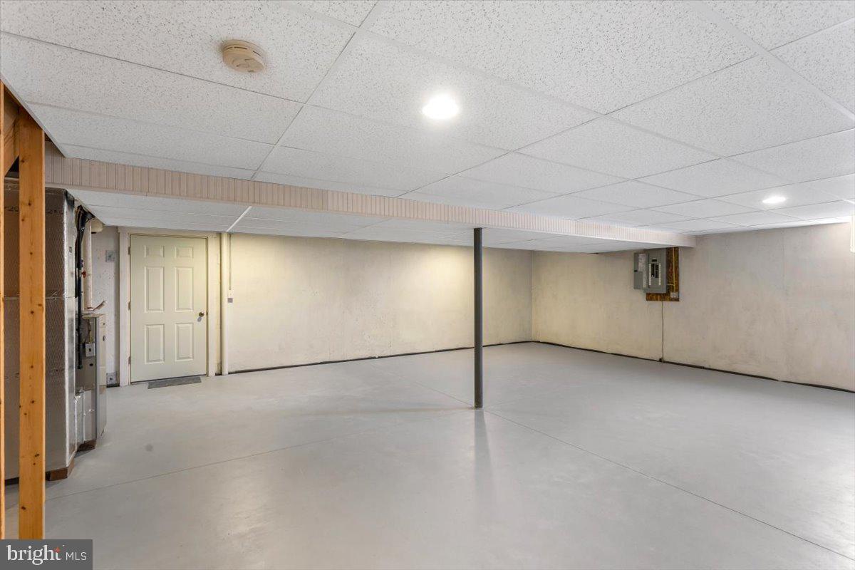 13 MEADOW DRIVE