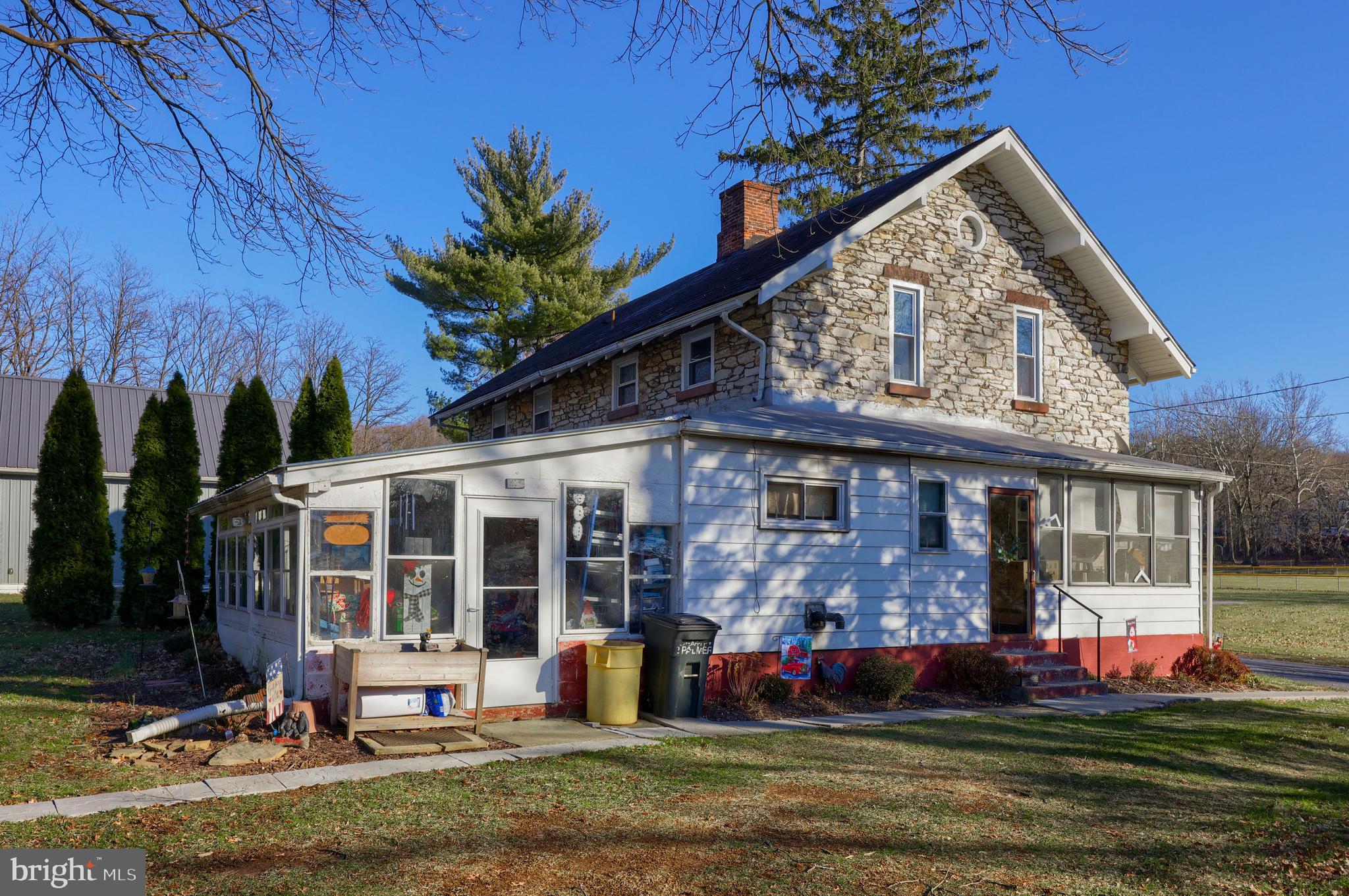 2 PALMER STREET