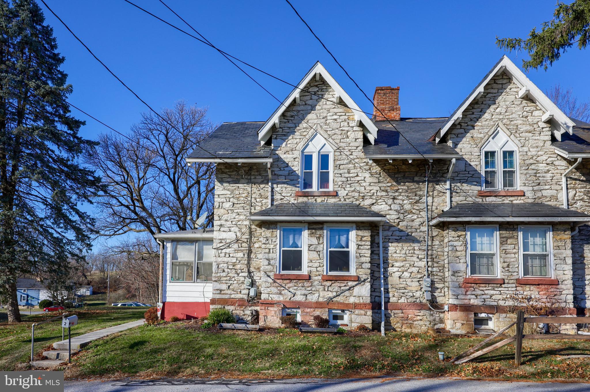 2 PALMER STREET
