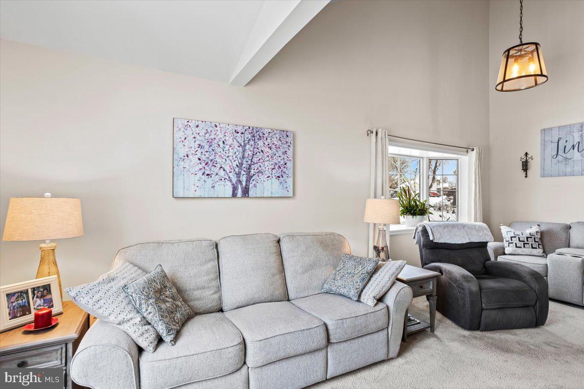 256 WEYMOUTH DRIVE