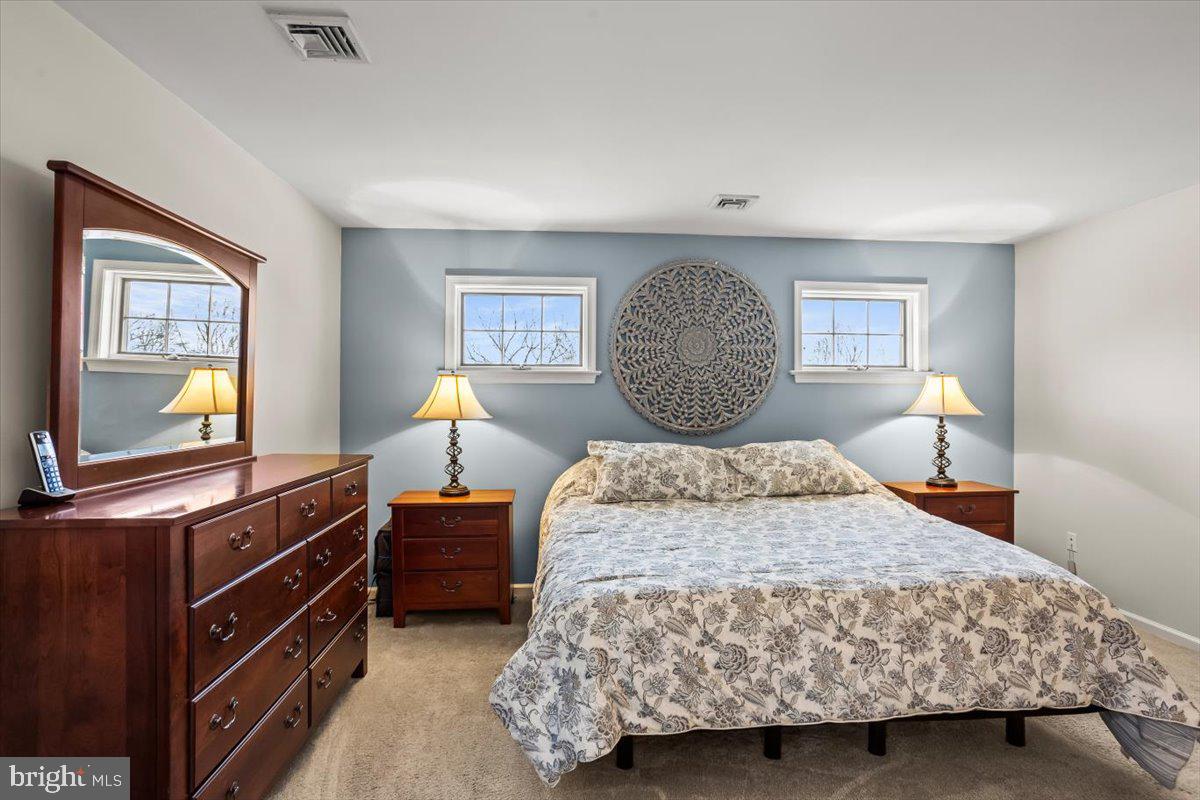256 WEYMOUTH DRIVE