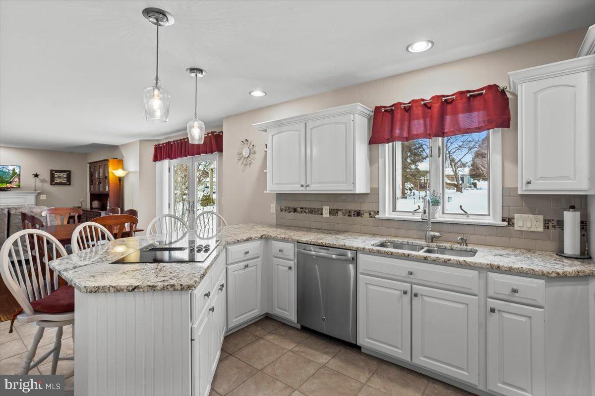 256 WEYMOUTH DRIVE