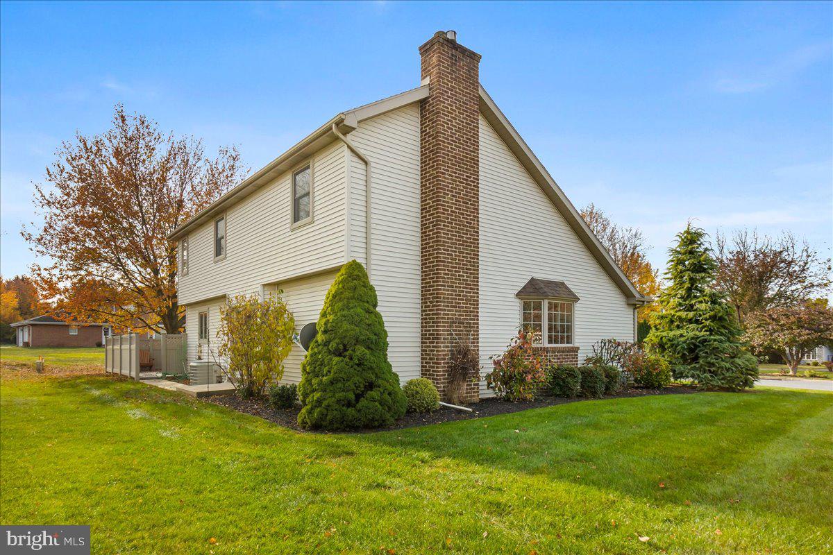 256 WEYMOUTH DRIVE