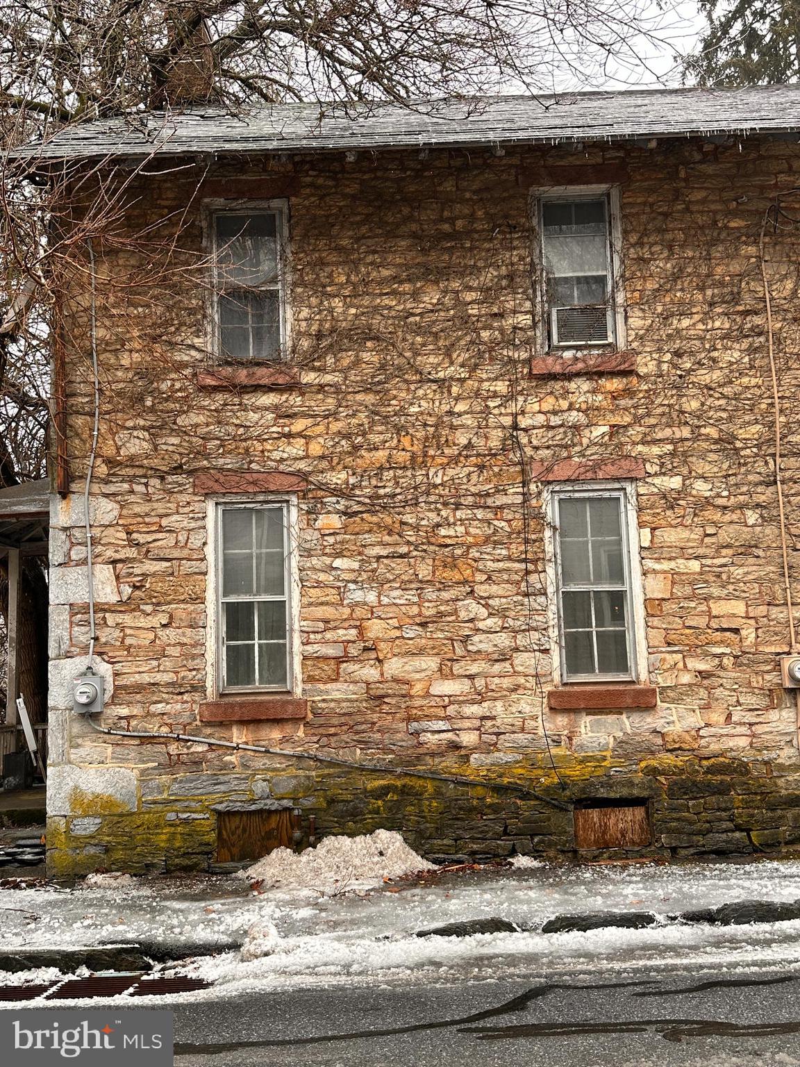 313 BOYD STREET