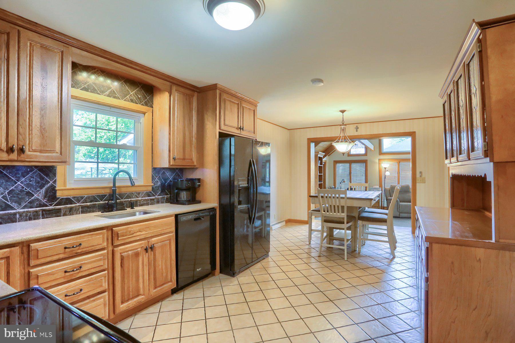 621 E WALNUT STREET