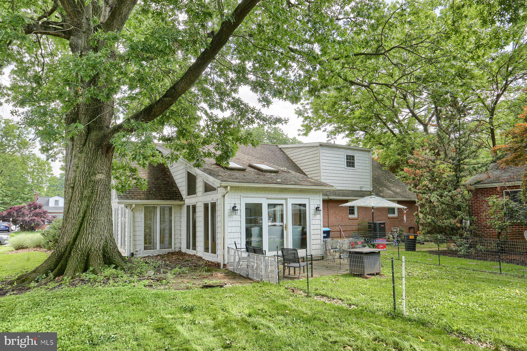 621 E WALNUT STREET