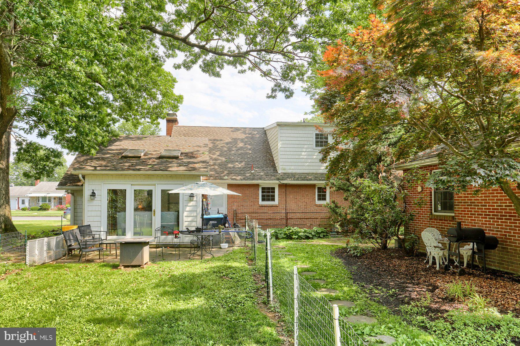 621 E WALNUT STREET
