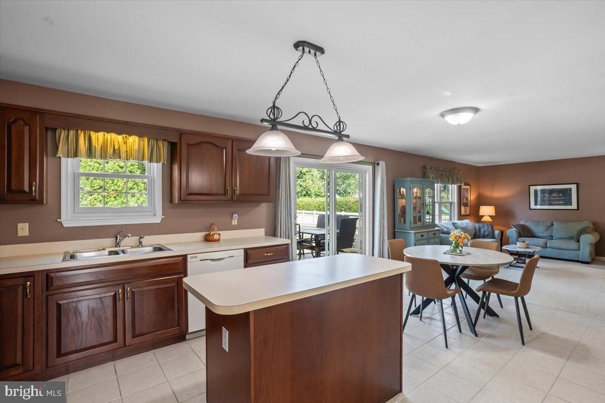 165 ORCHARD HILL DRIVE