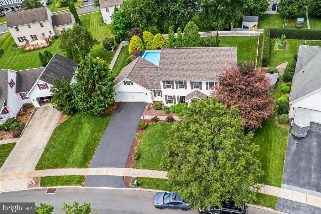 165 ORCHARD HILL DRIVE