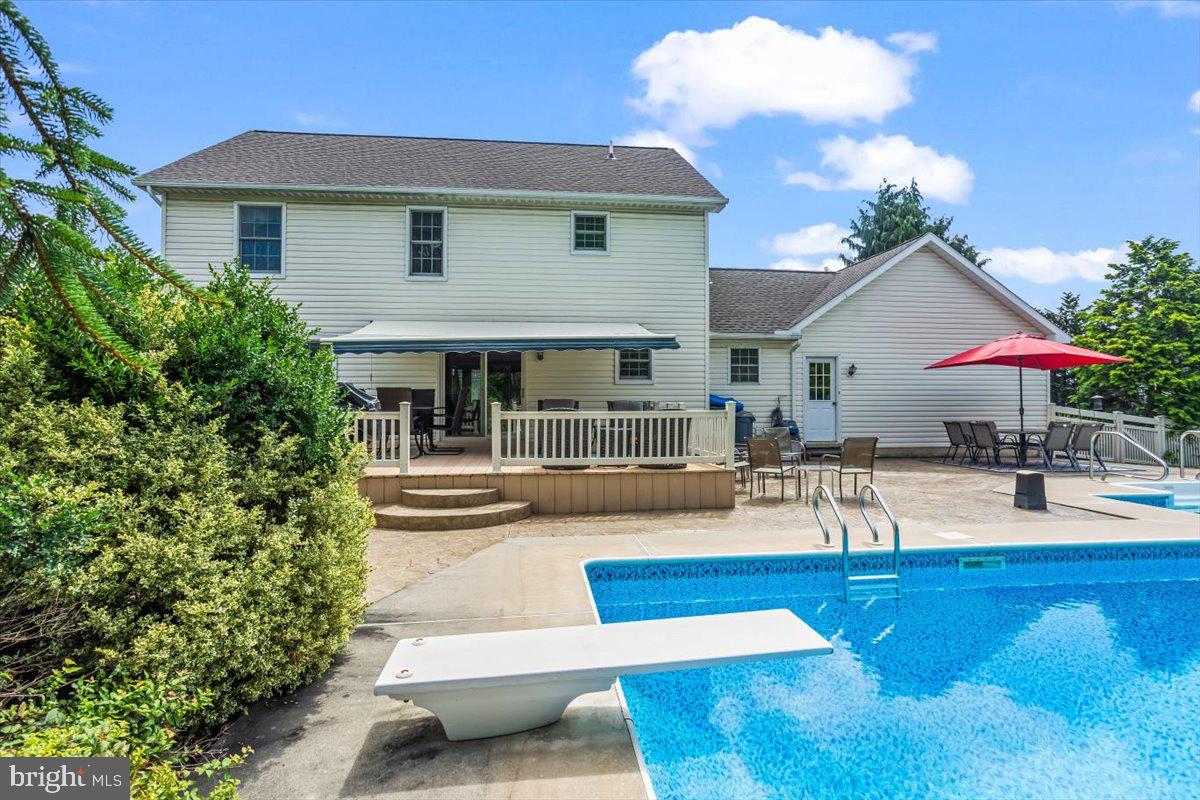 165 ORCHARD HILL DRIVE