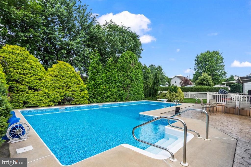 165 ORCHARD HILL DRIVE