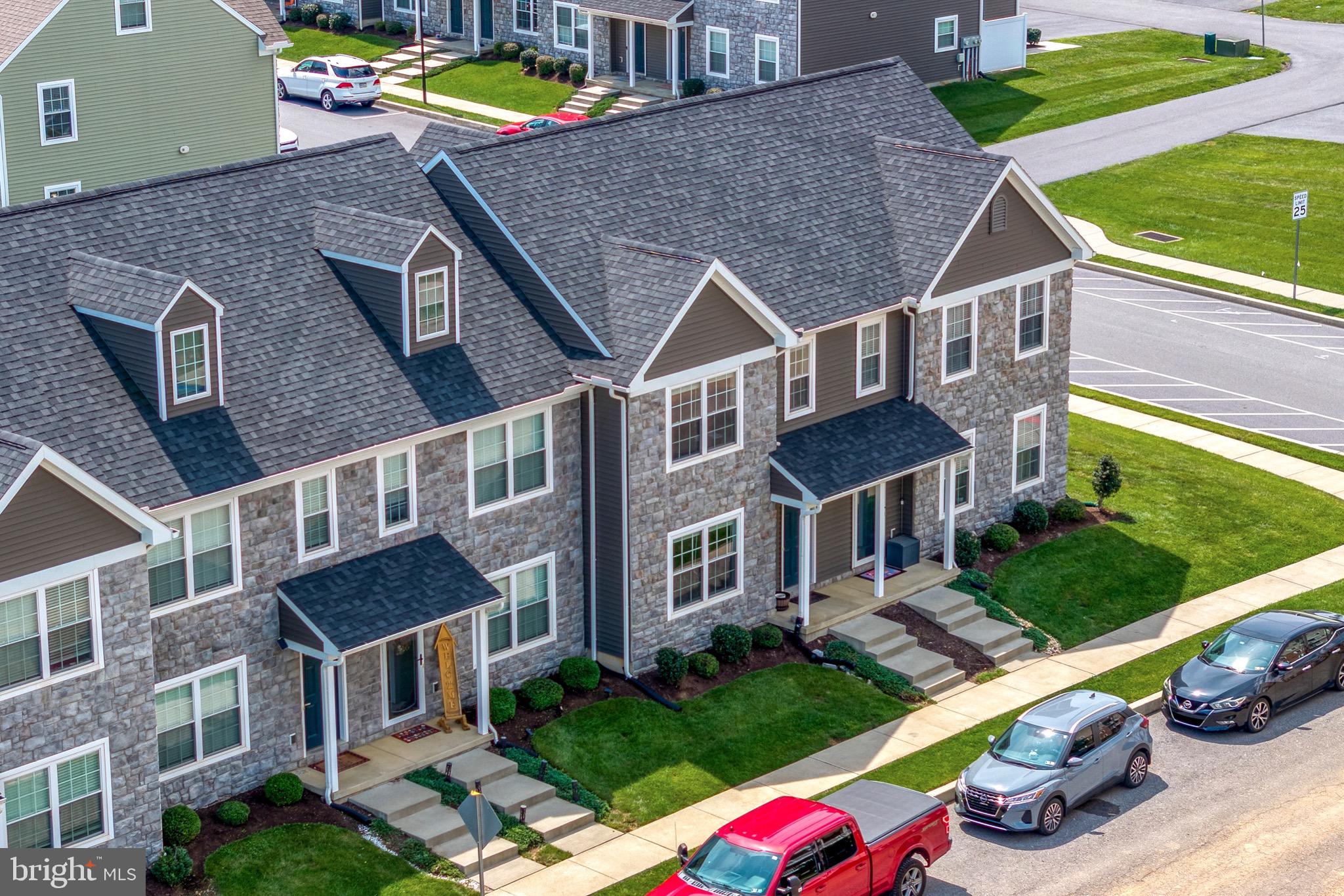 427 SPRINGWOOD DRIVE