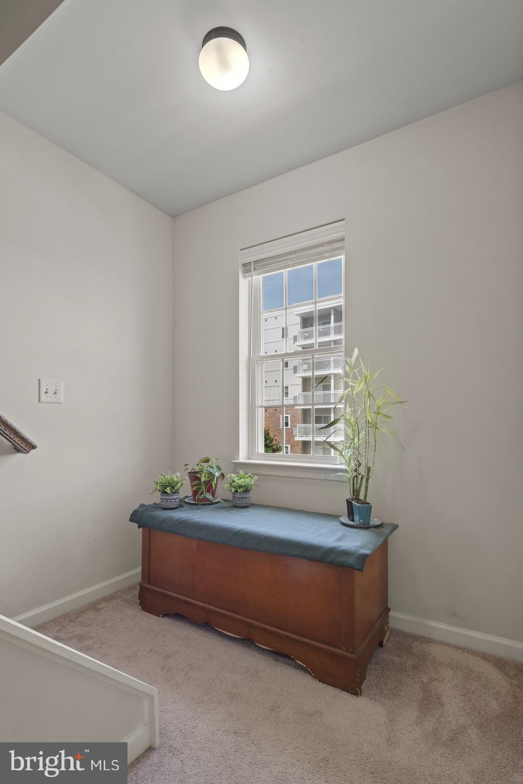 427 SPRINGWOOD DRIVE