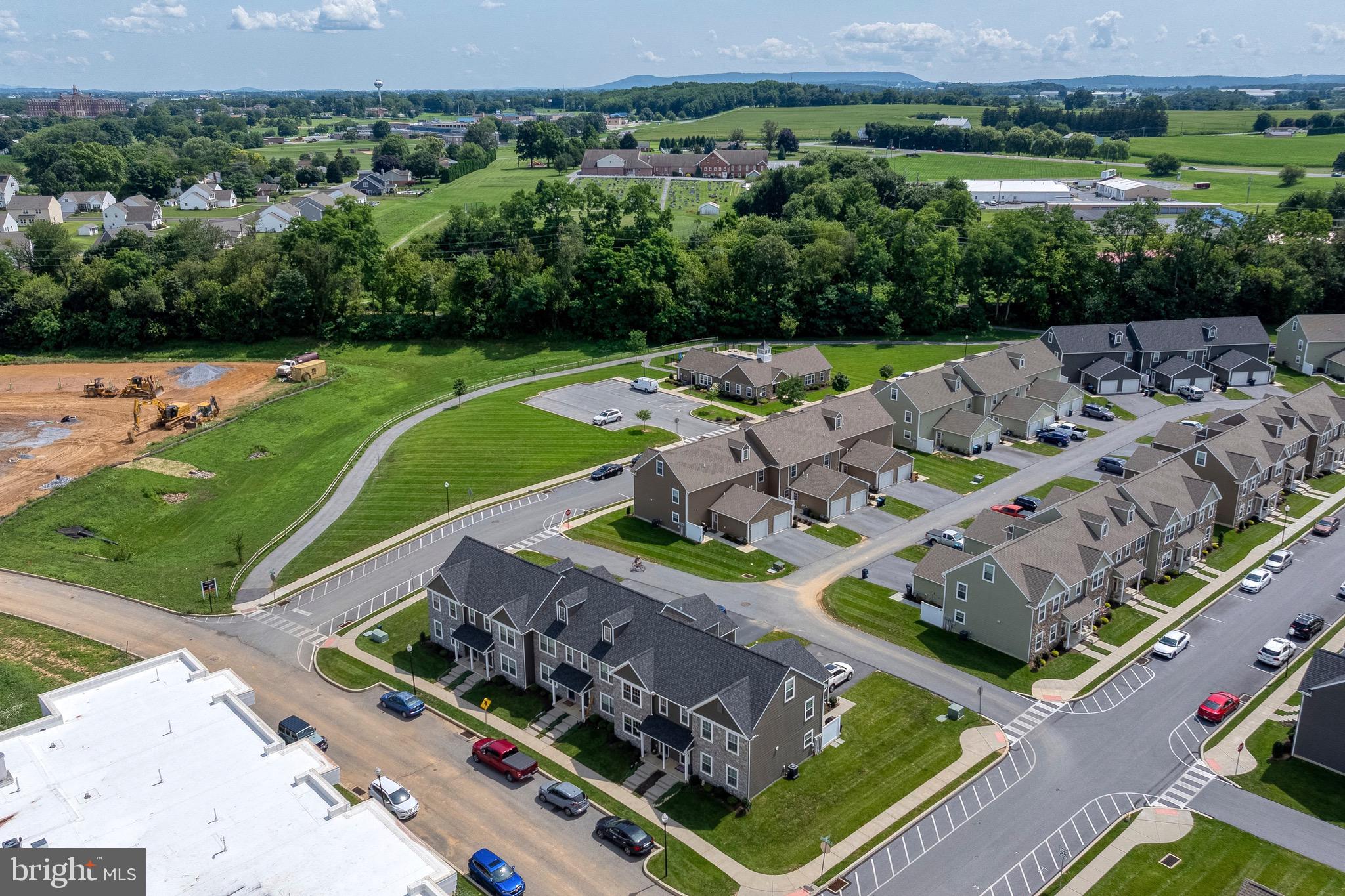 427 SPRINGWOOD DRIVE