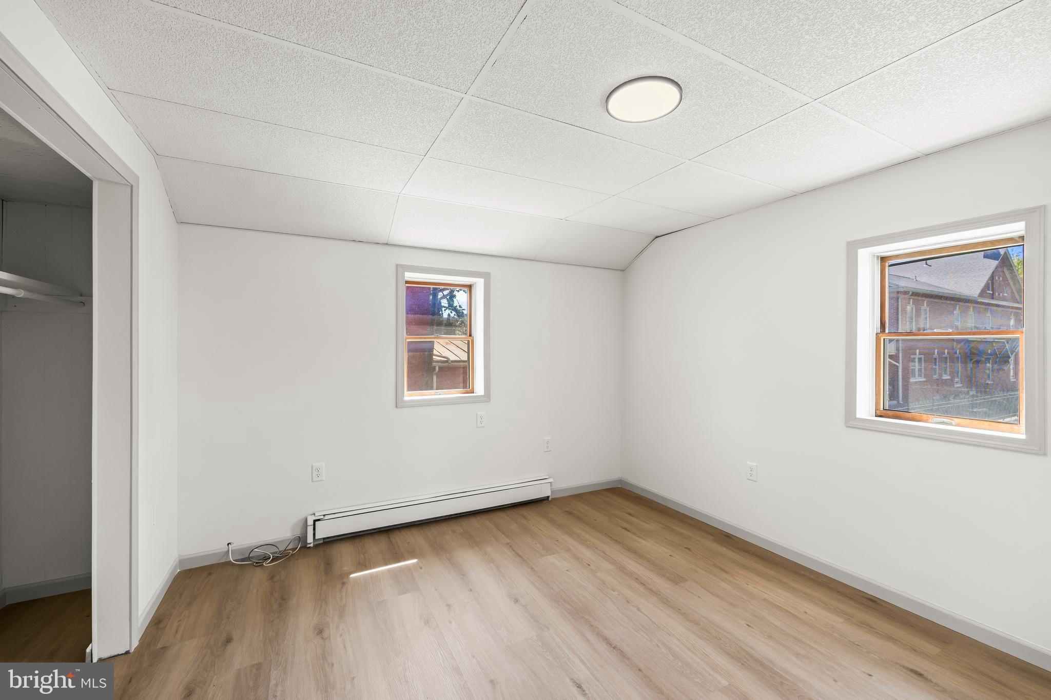 424 SPRING