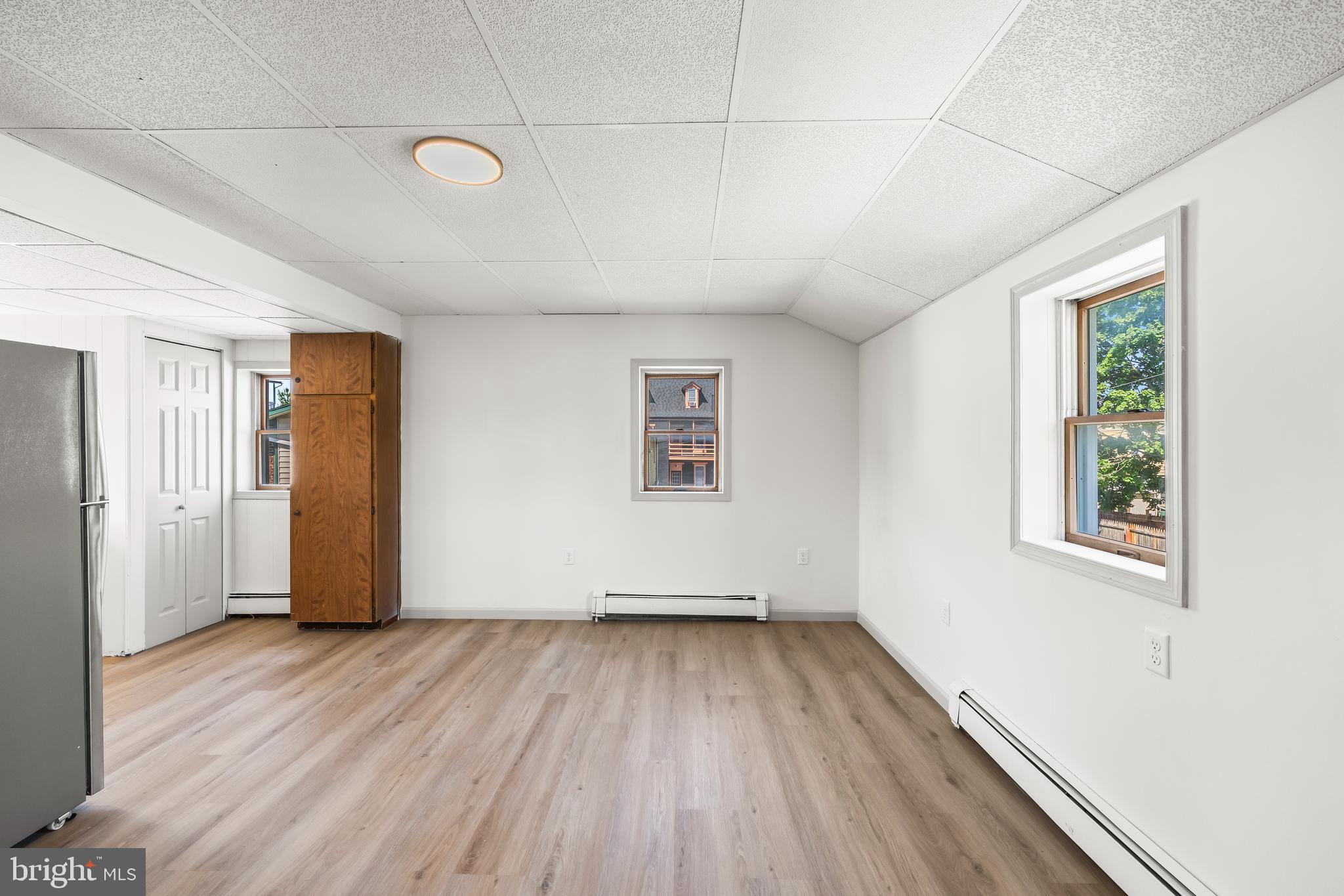 424 SPRING