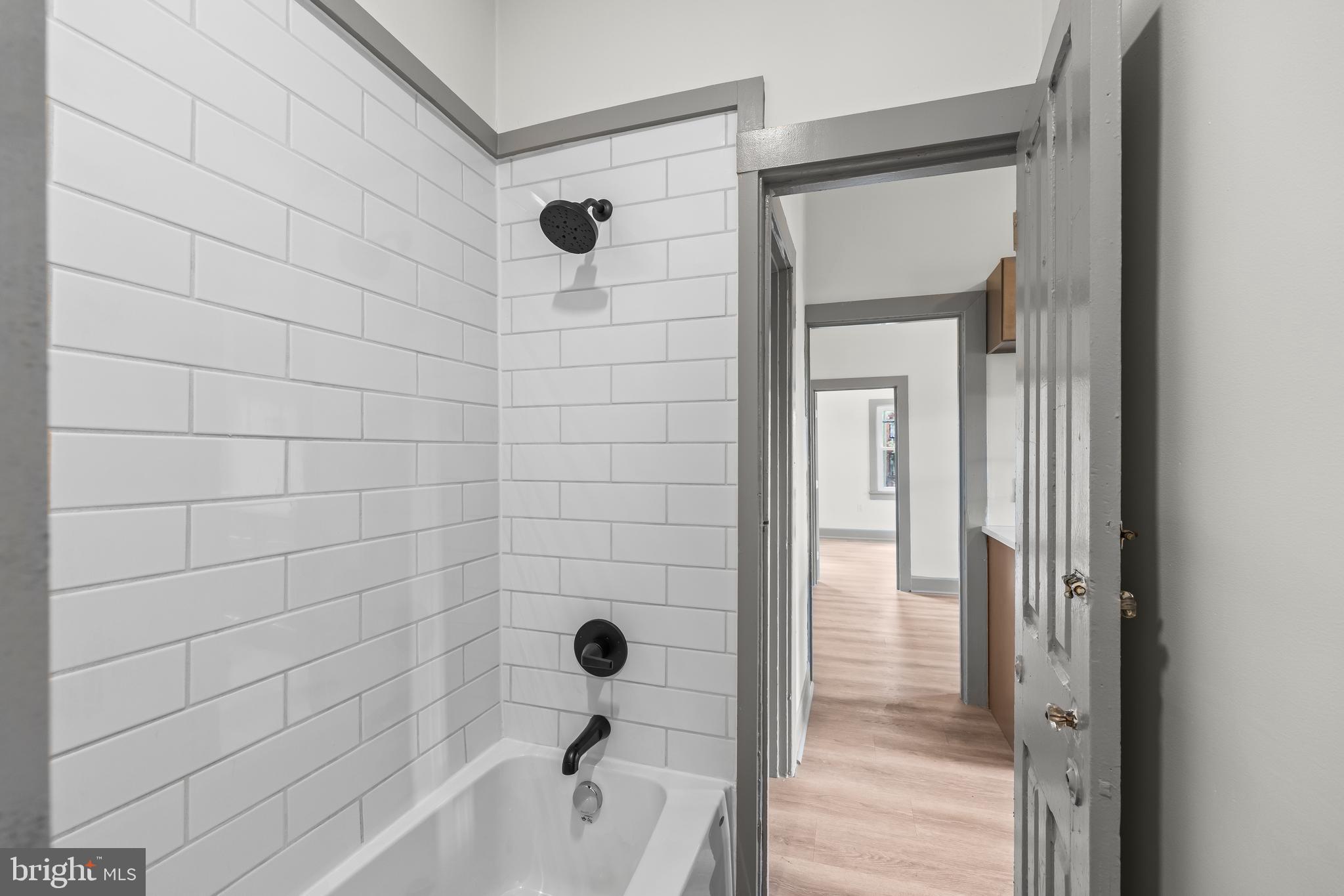 531 WALTON STREET APT. 4