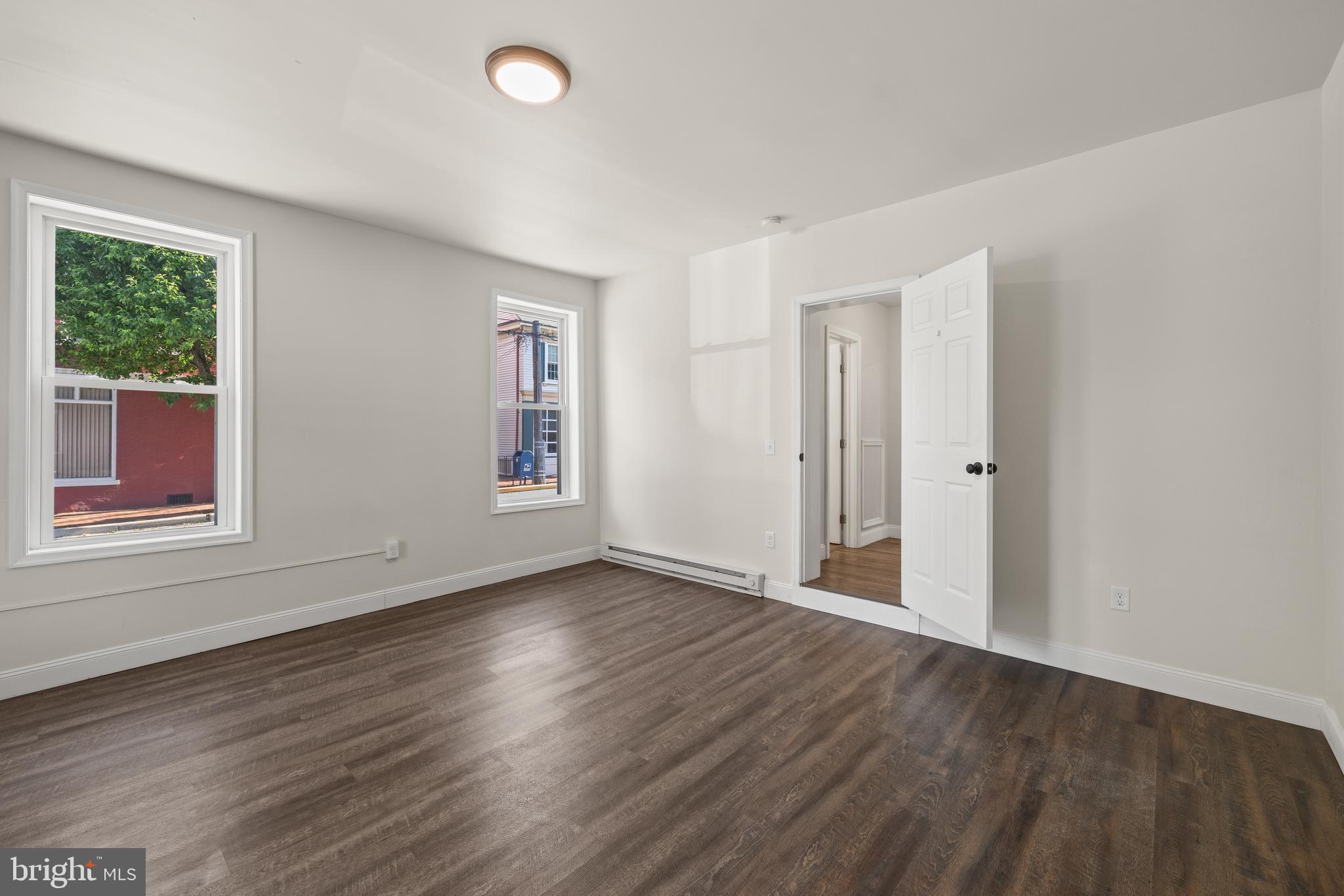 106 W MAIN AVENUE 4