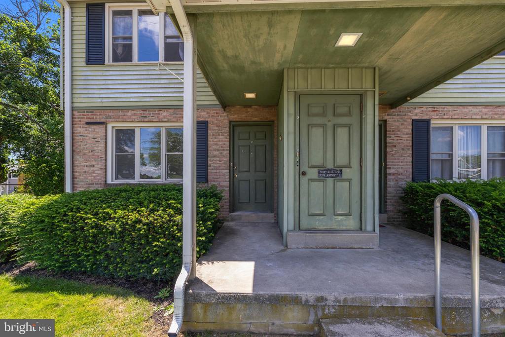 1504 WALNUT STREET Unit: APT. A