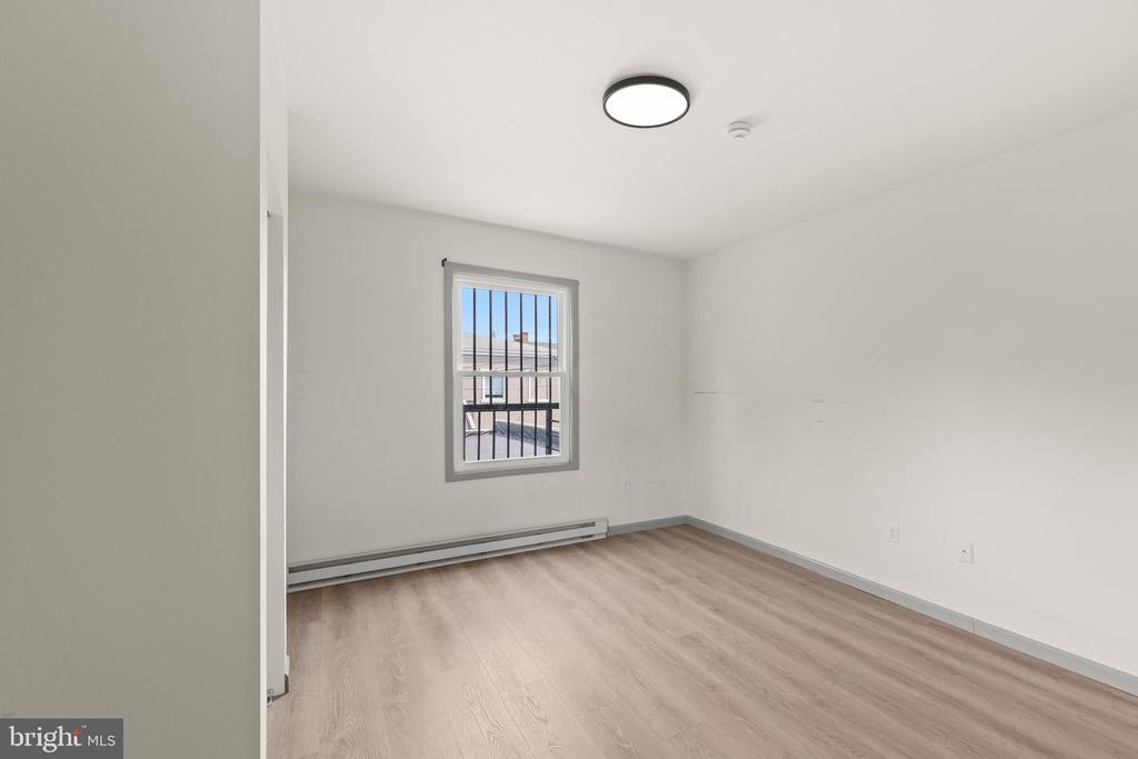 531 WALTON STREET Unit: APT. 3