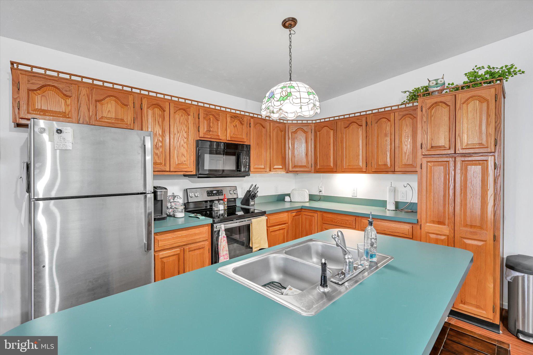 624 CANAL DRIVE