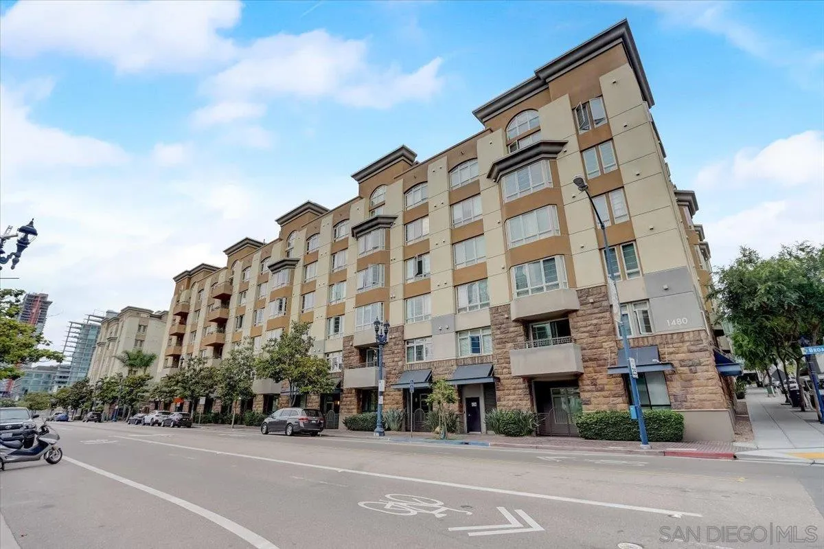 1480 Broadway Unit 2320