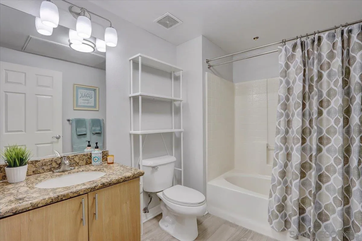 1480 Broadway Unit 2320