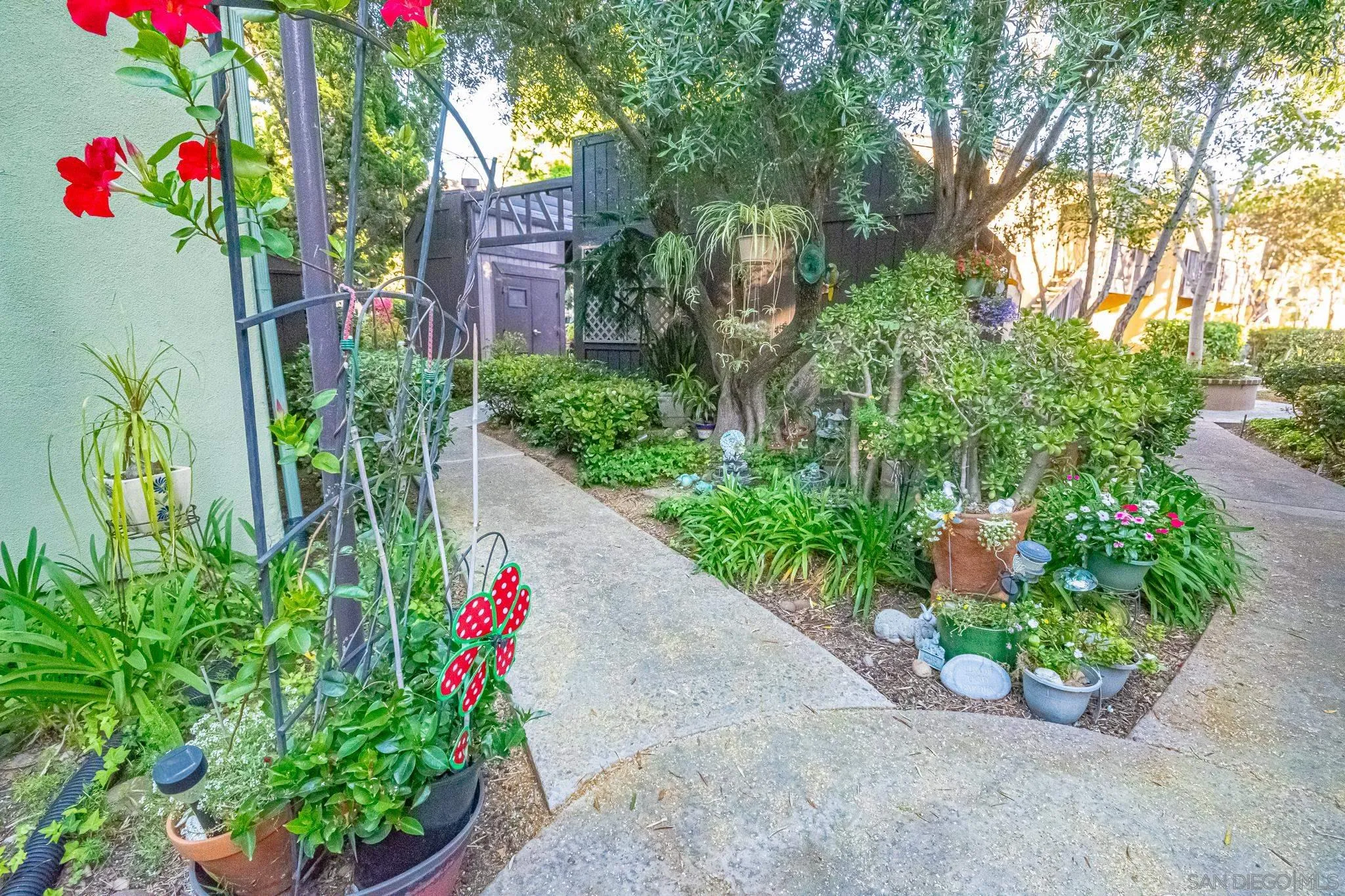 7968 Mission Center Ct Unit D