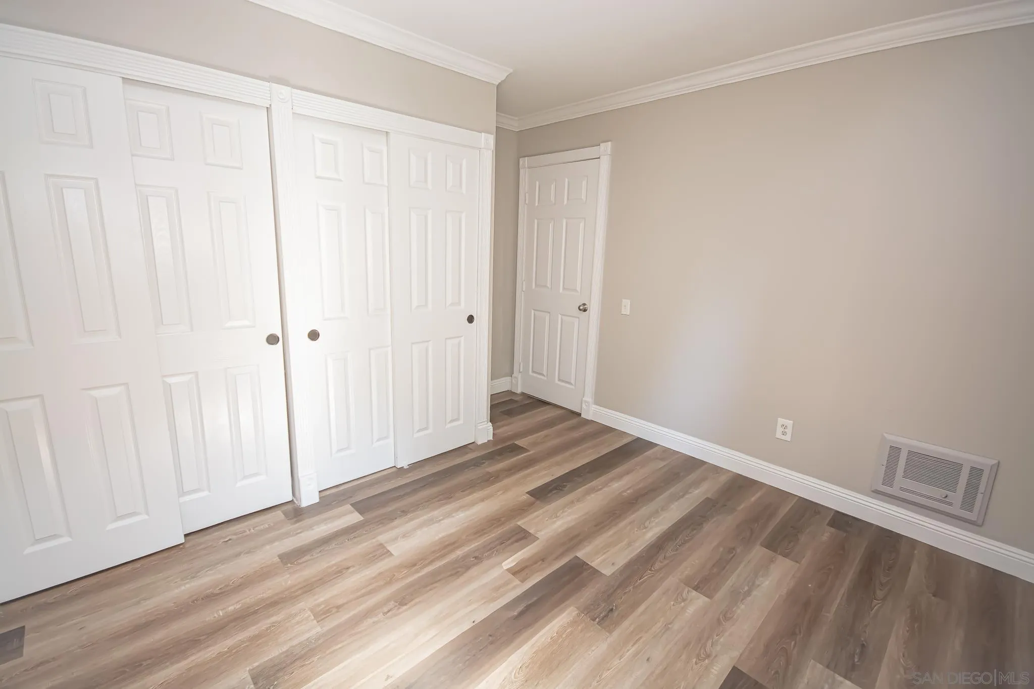 7968 Mission Center Ct Unit D