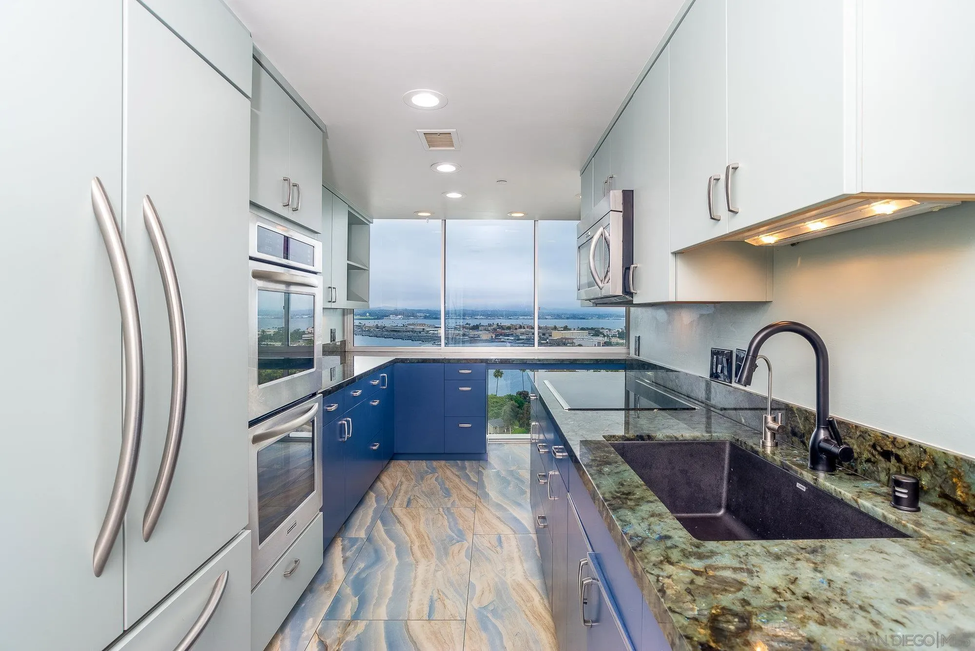 1820 Avenida Del Mundo Unit 1504